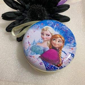 Frozen coin purse zip around with small handle A1